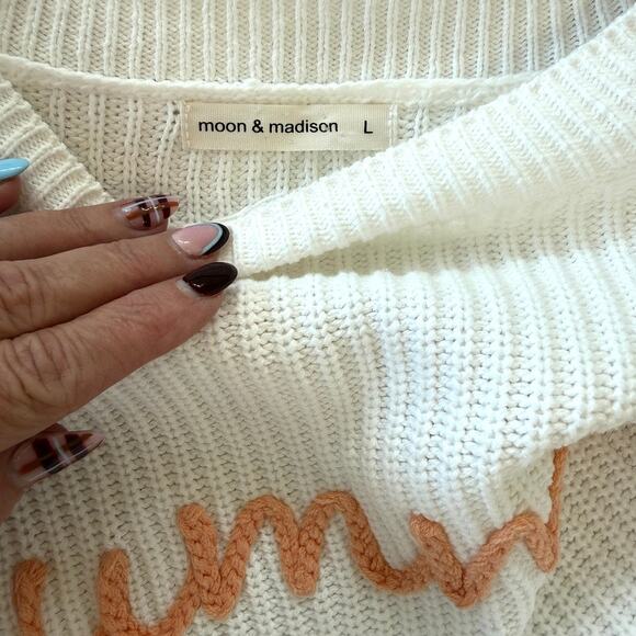 Moon & Madison Summer Knit Sweater White Orange Lettering Women Size L - Picture 5 of 7